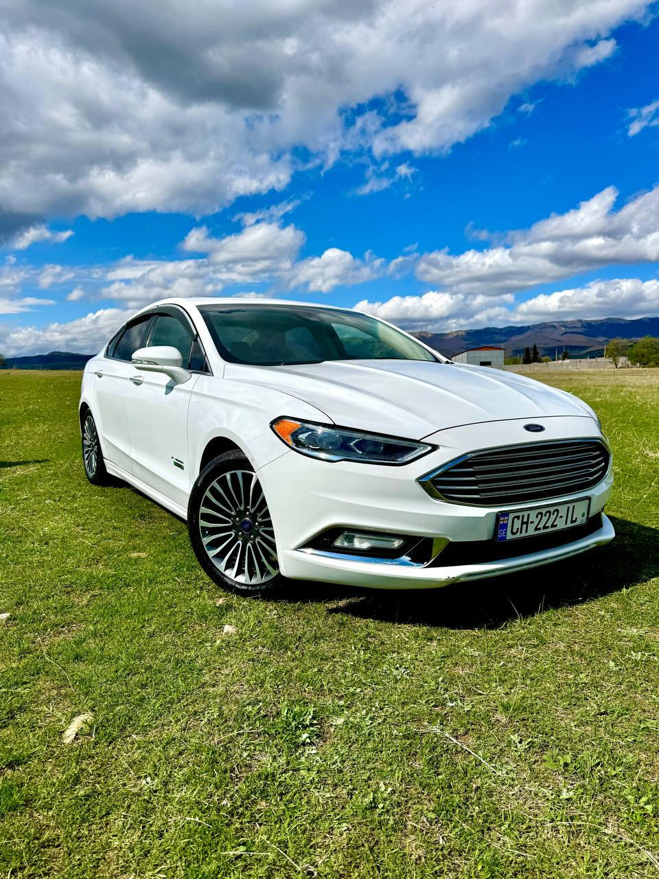 Fuel Consumption 4.5L/100KM (City) 6.0L/100KM (Highway)