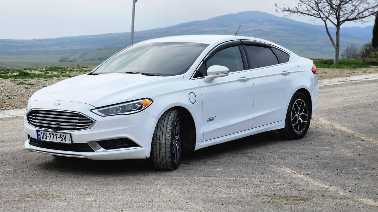 Fuel Consumption 4.5L/100KM (City) 6.5L/100KM (Highway)