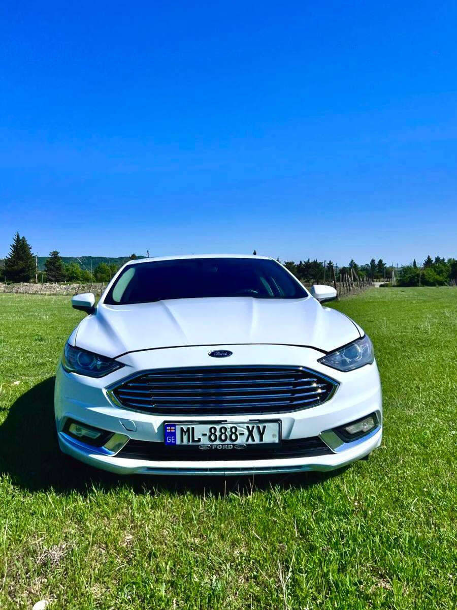 Fuel Consumption 4.5L/100KM (City) 6.5L/100KM (Highway)